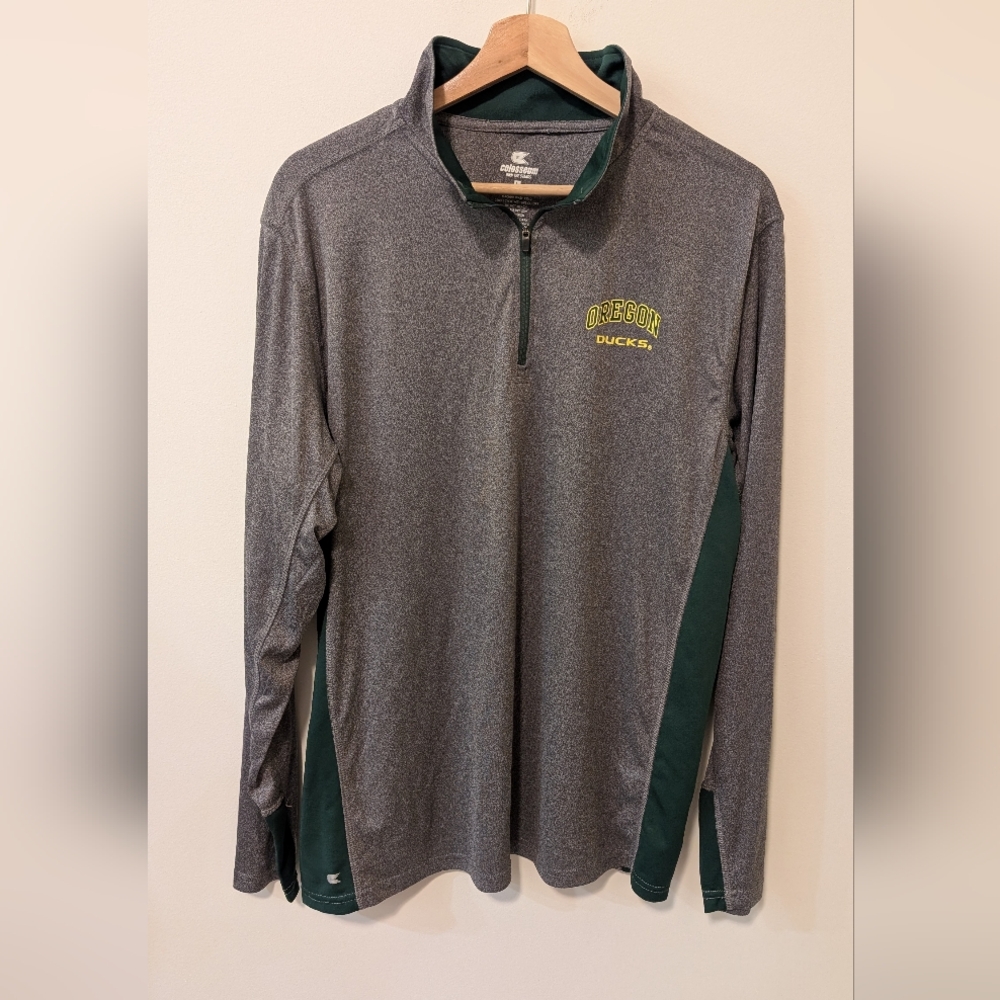 Oregon Ducks Logo Long Sleeve 1/4 Zip Gray Pullover Colosseum Size Men's Large